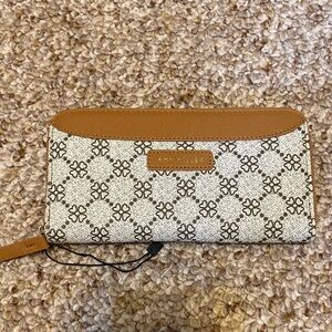 Amy Miller Tan Floral Print Zip Wallet